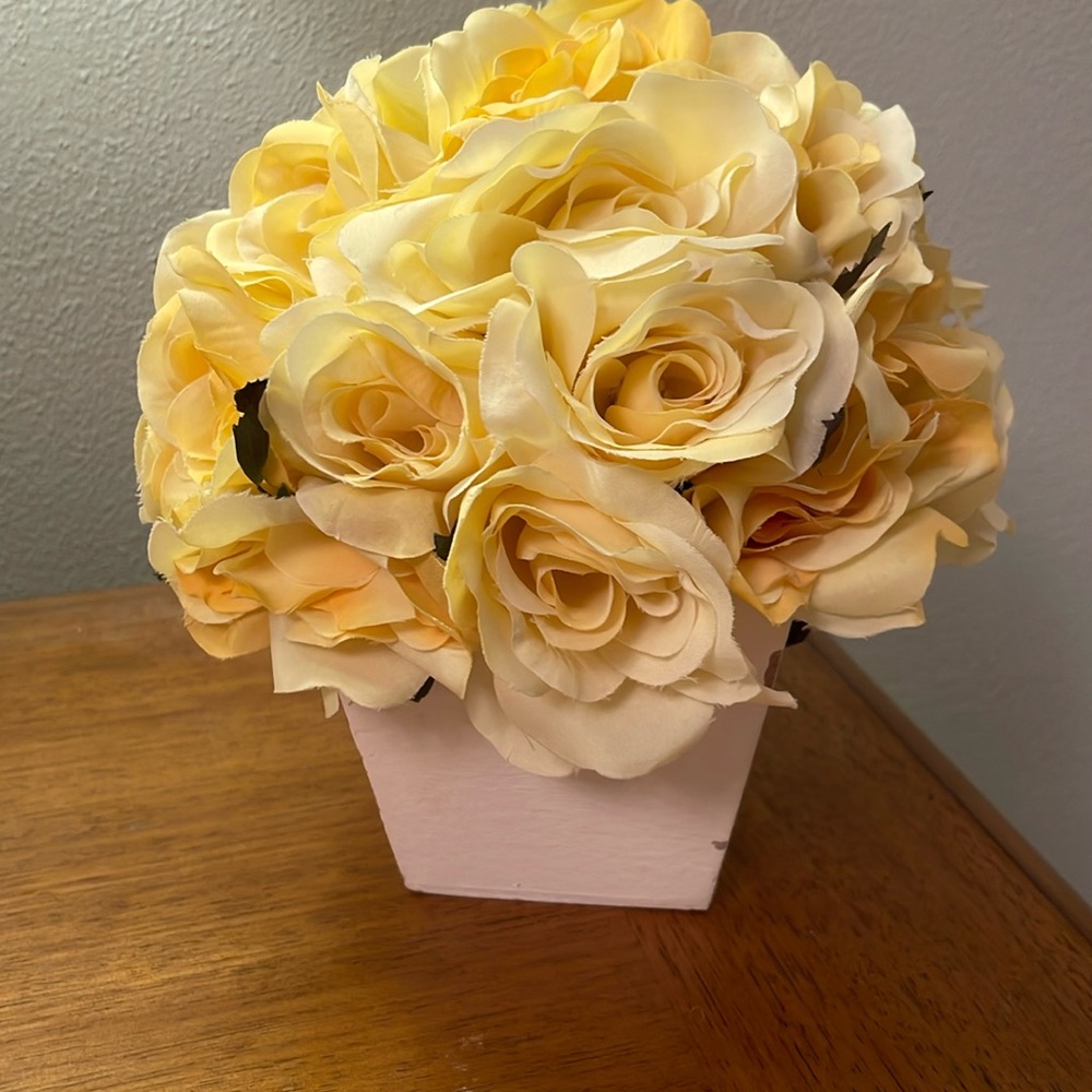 Faux Artificial Flower Arrangement Yellow Roses